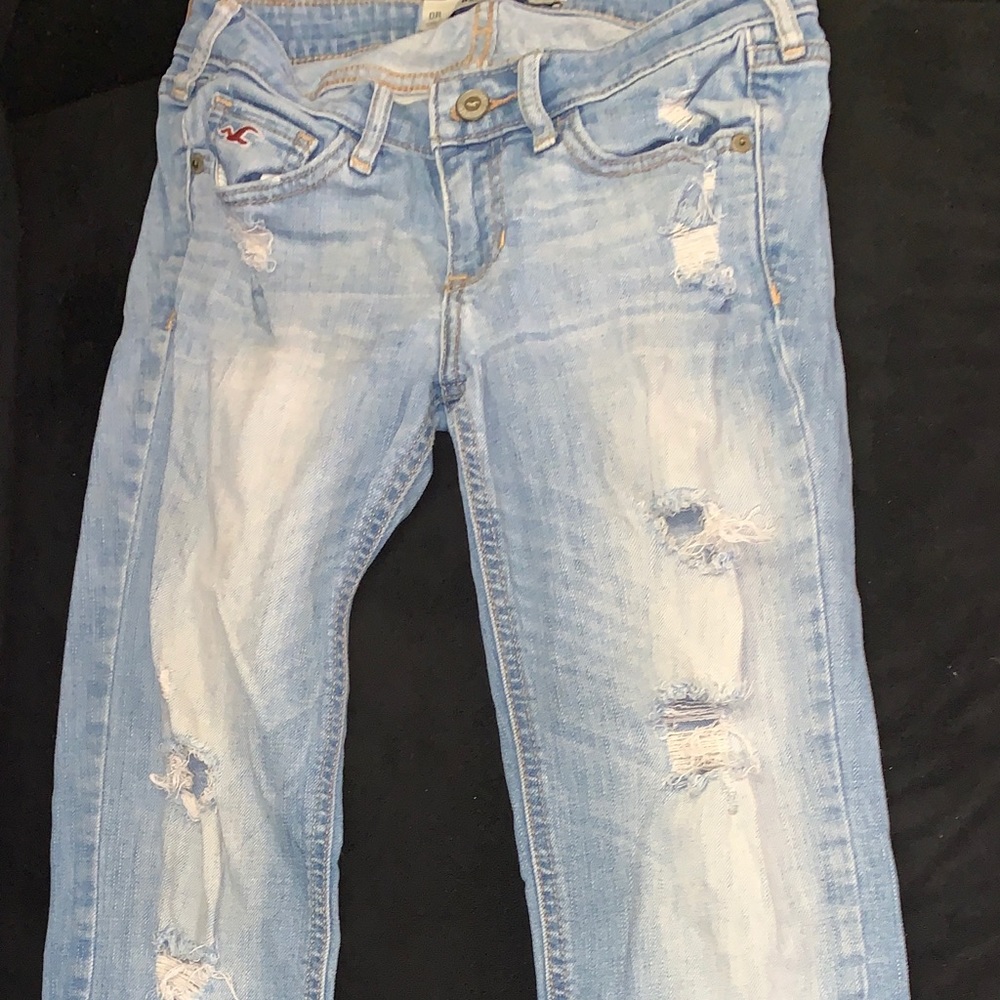 Ripped jeans💙